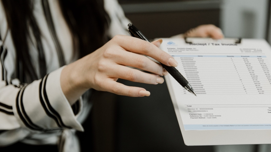 showing-receipt-and-tax-invoice-2022-12-15-23-46-09-utc-min